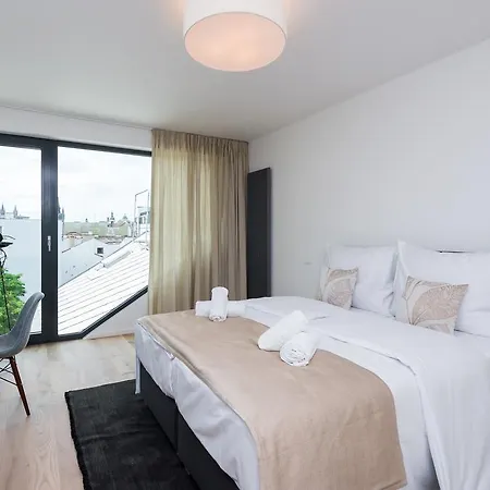 Dlazdena Apartment *